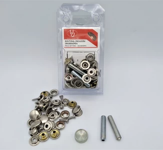 Press studs
