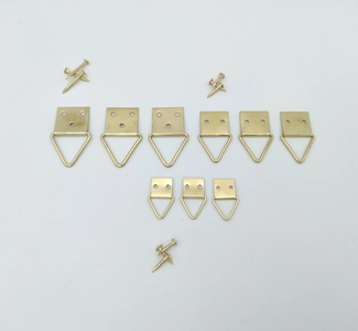 Picture hangers